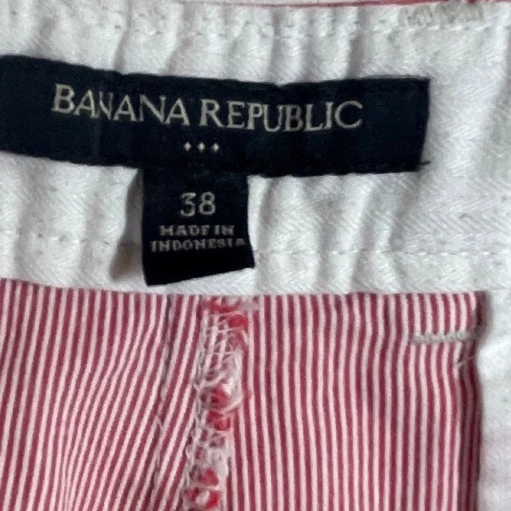 Banana Republic Shorts Red Striped Casual Chino Shorts‎ Size 38